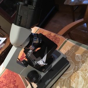 Binocular Microscope +4Objectives 100x 40x 10x 4x